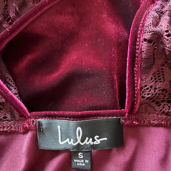 Lulu’s Bodycon Dress - Picture 4 of 4